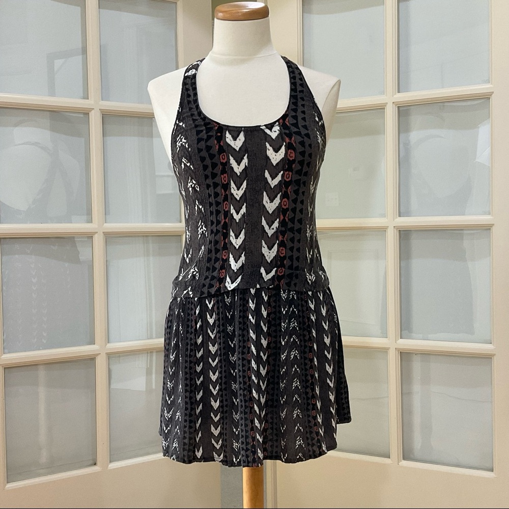 Aritzia Wilfred Knit Sleeveless Mini Dress Aztec Print Size S - Picture 4 of 12